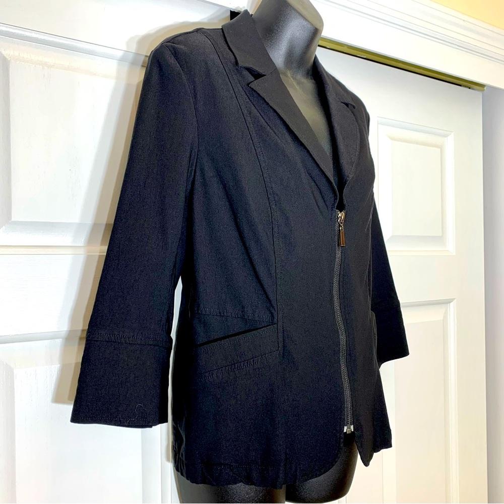 Tribal zip front stretch blazer, size 10